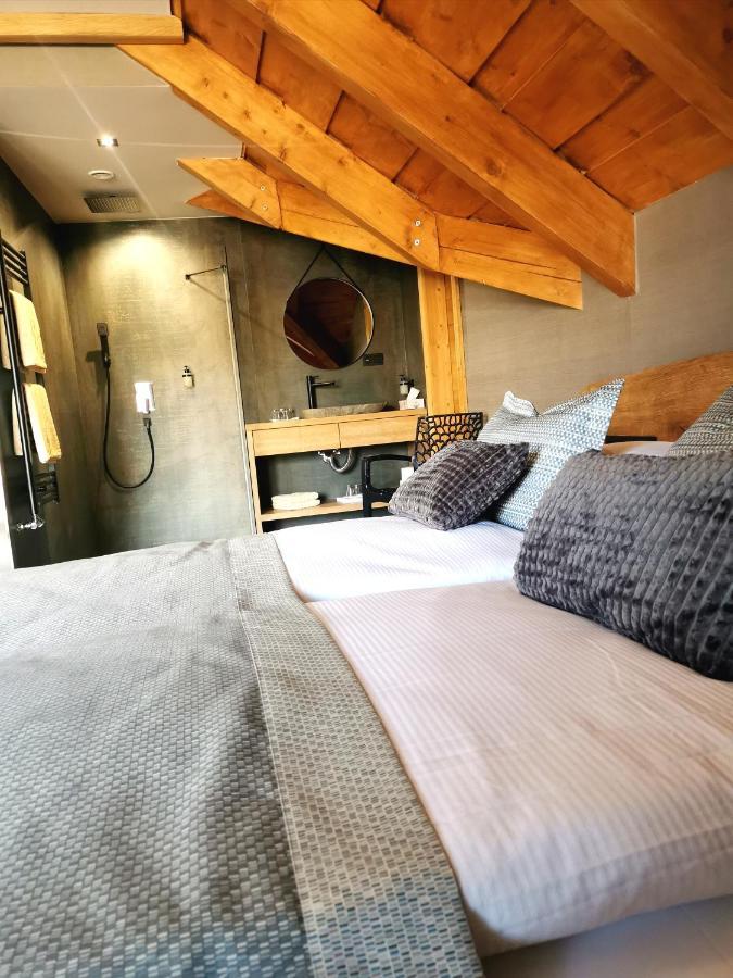 Hotel Koliba Na Vrsku à Bytca Extérieur photo