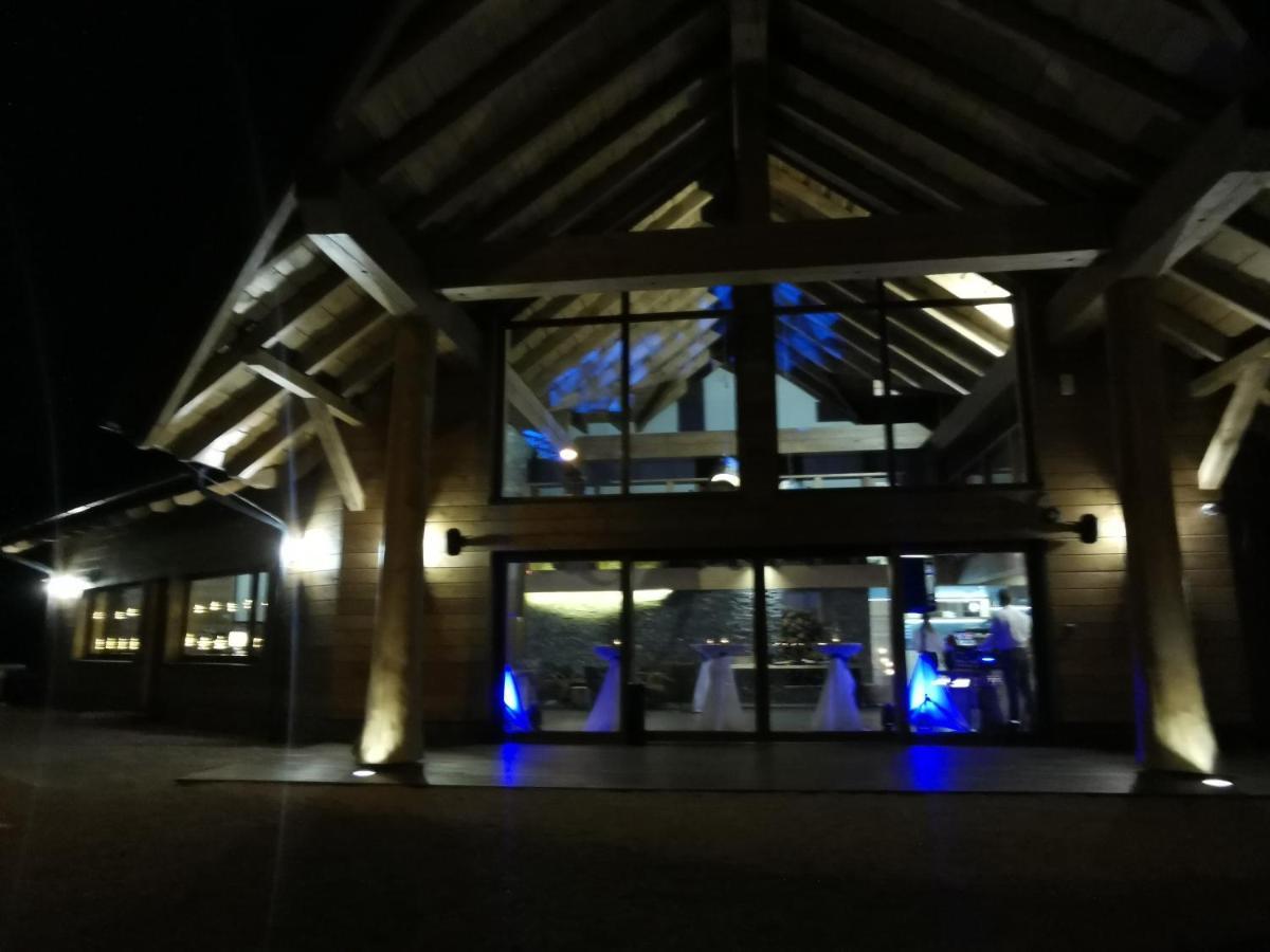 Hotel Koliba Na Vrsku à Bytca Extérieur photo